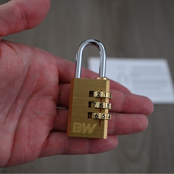 Slash Resistant Drawstring Bag With Top Flap & Locking Mechanism | Anti Theft - Picture 13 of 14